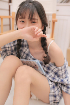 部队里被咬住花蒂吹潮的导演是谁